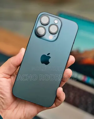 Nouveau Apple iPhone 15 Pro 256 GB Noir