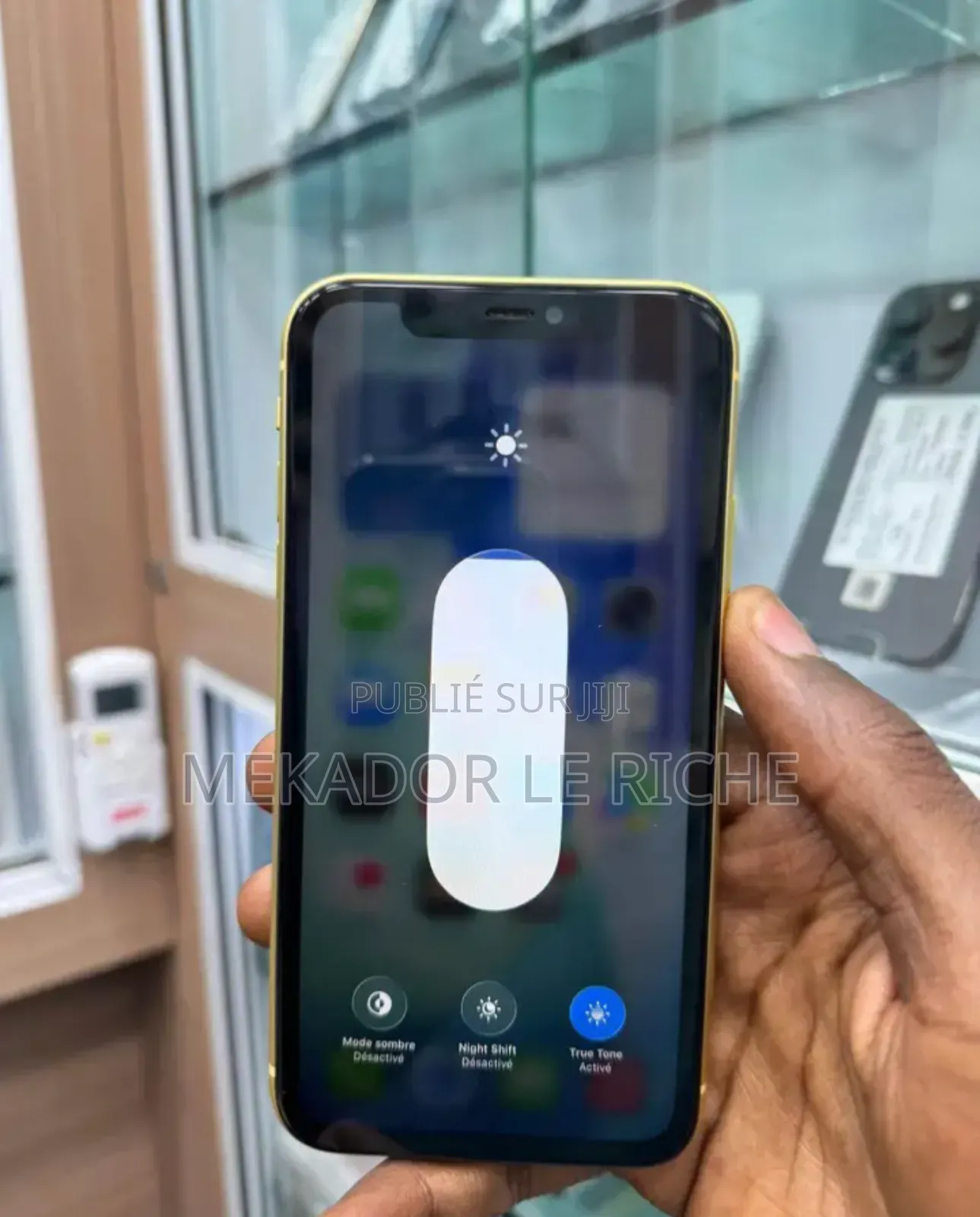 Nouveau Apple iPhone 11 128 GB Jaune