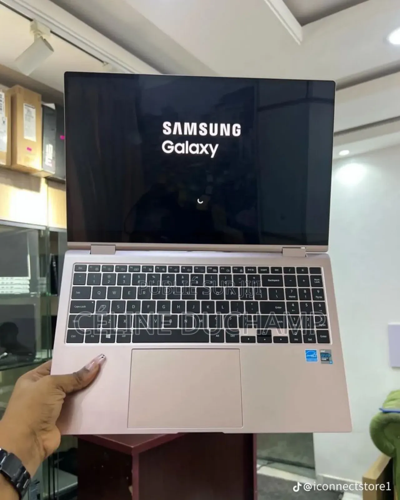 Nouveau Samsung Galaxy Book4 Ultra 256GB Apple M4 Pro SSHD+SSD 1.5T