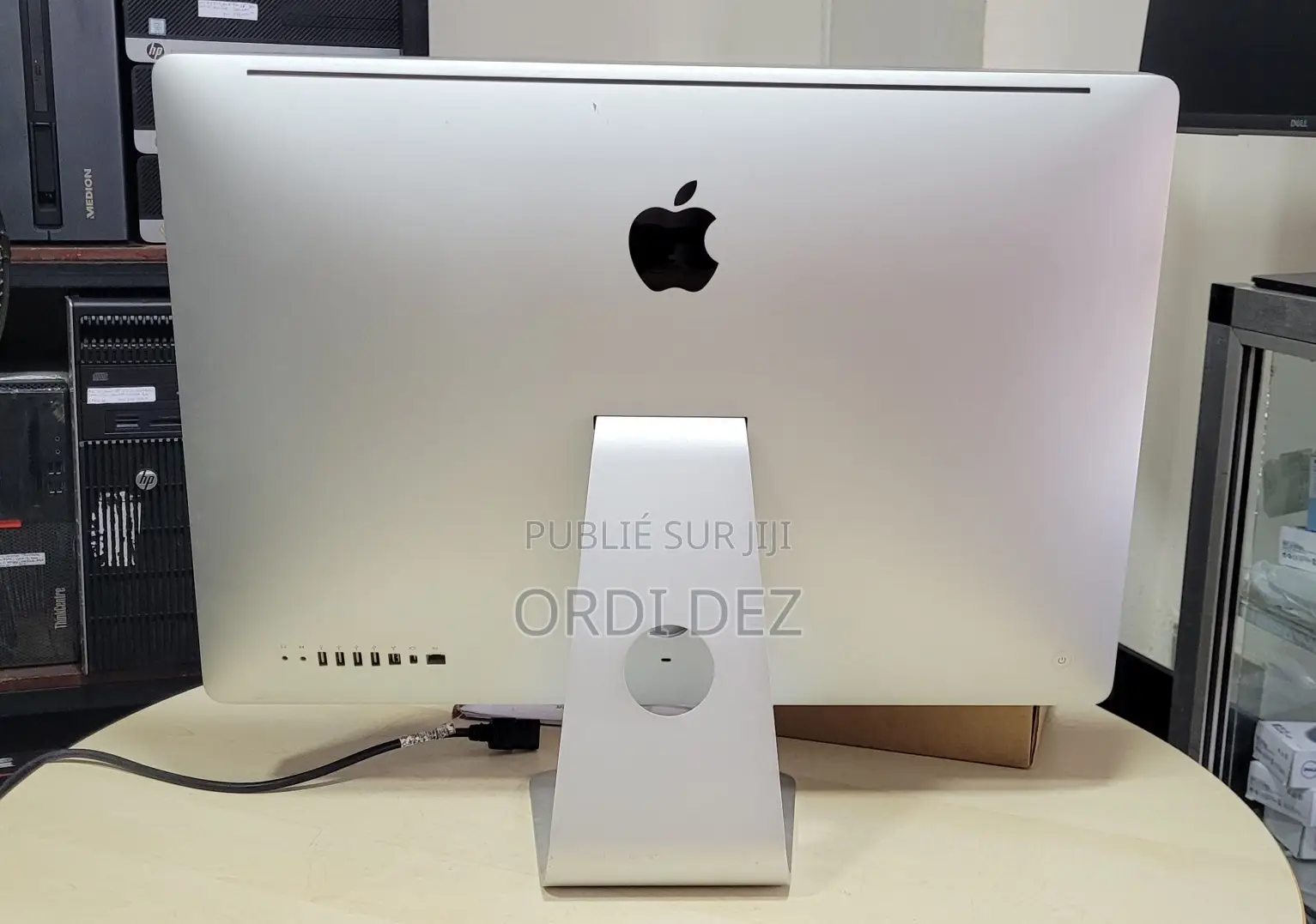 Ordinateur de bureau Apple iMac 4GB Intel Core 2 Duo HDD 1T