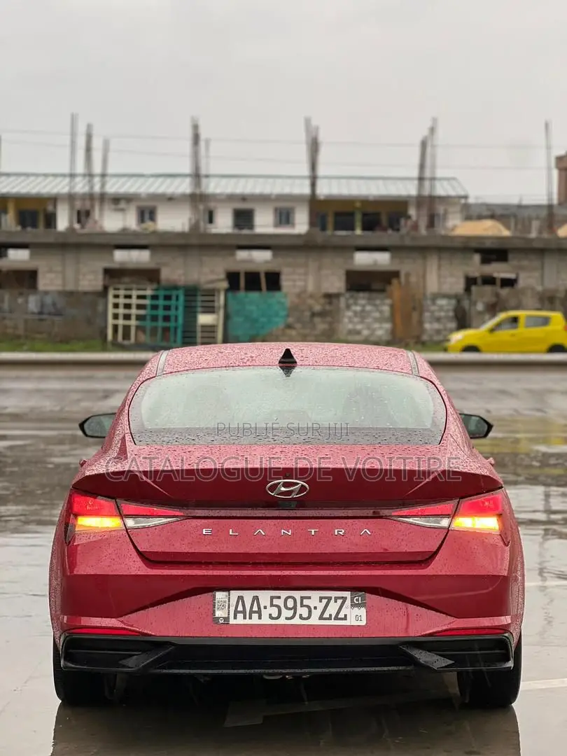Hyundai Elantra 2021 Rouge