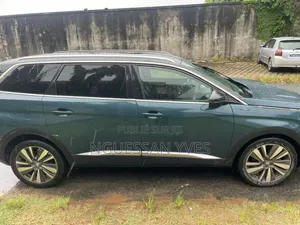 Peugeot 5008 2017 Autre