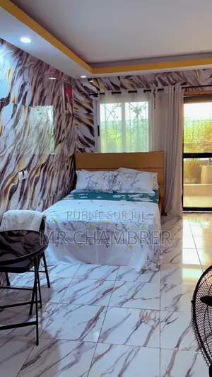 Meublé 1chbre Appartement-terrasse dans Résidence Fama /, Koumassi