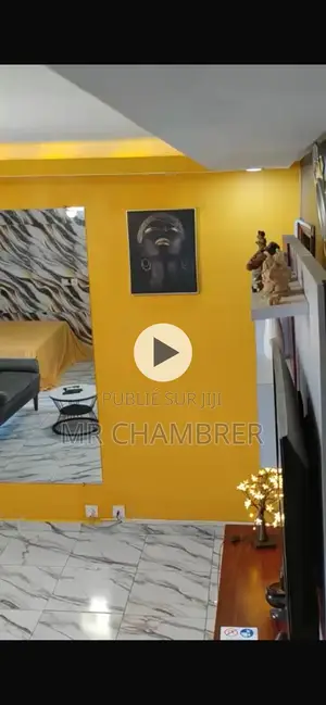 Meublé 1chbre Appartement-terrasse dans Résidence Fama /, Koumassi