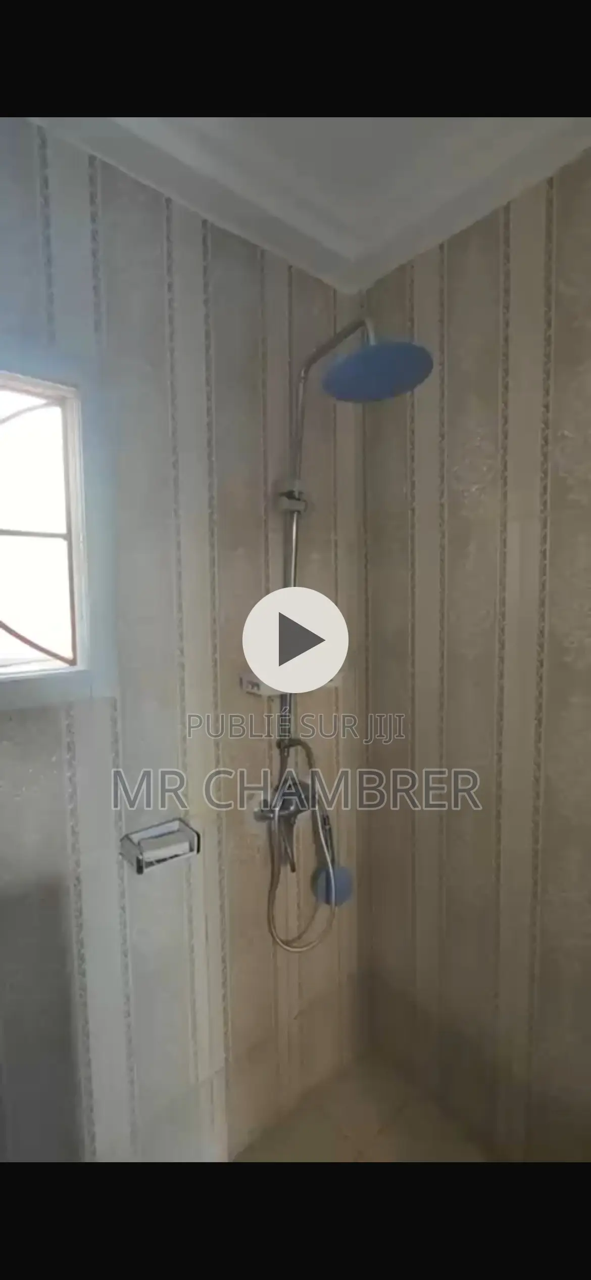 Meublé 1chbre Appartement-terrasse dans Résidence Fama /, Koumassi