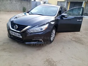 Nissan Altima 2016 Noir