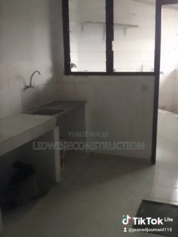 3chbre Appartement dans Deux Plateaux à Vendre