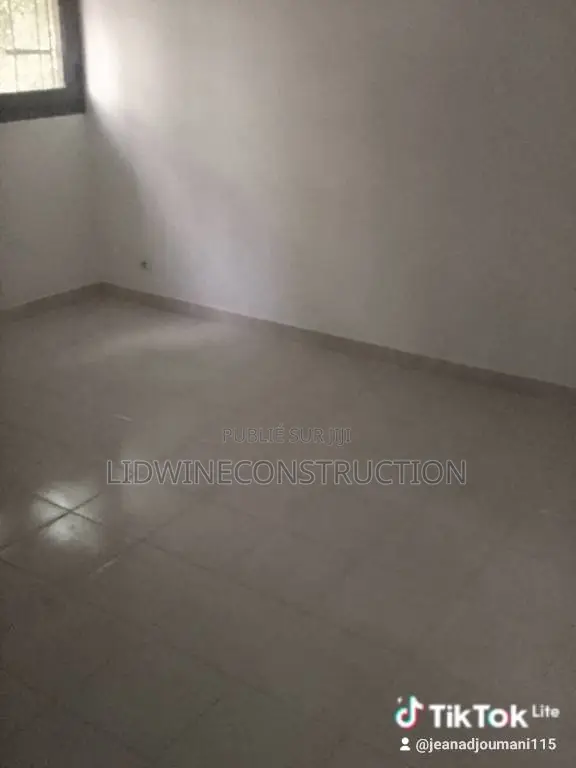 3chbre Appartement dans Deux Plateaux à Vendre