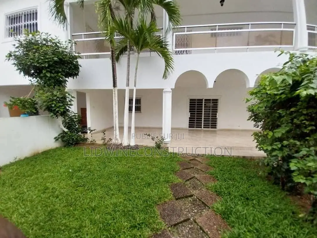 6chbre Duplex dans Deux Plateaux à Vendre