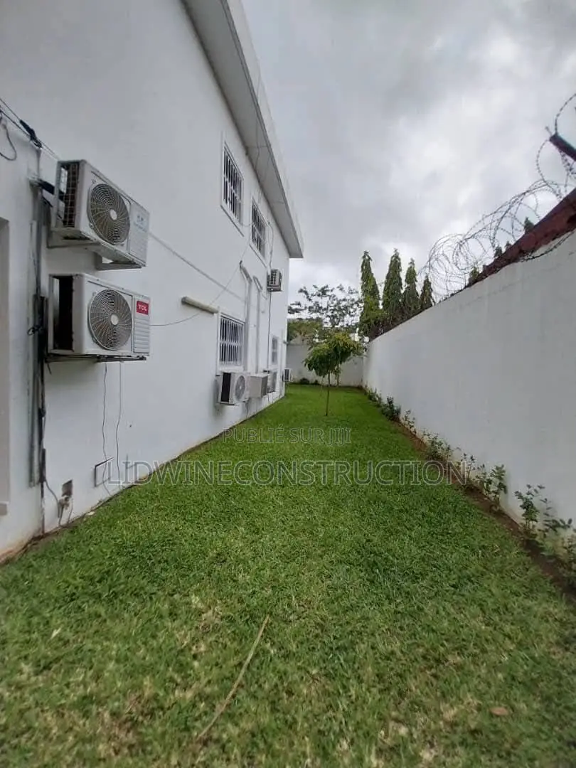 6chbre Duplex dans Deux Plateaux à Vendre
