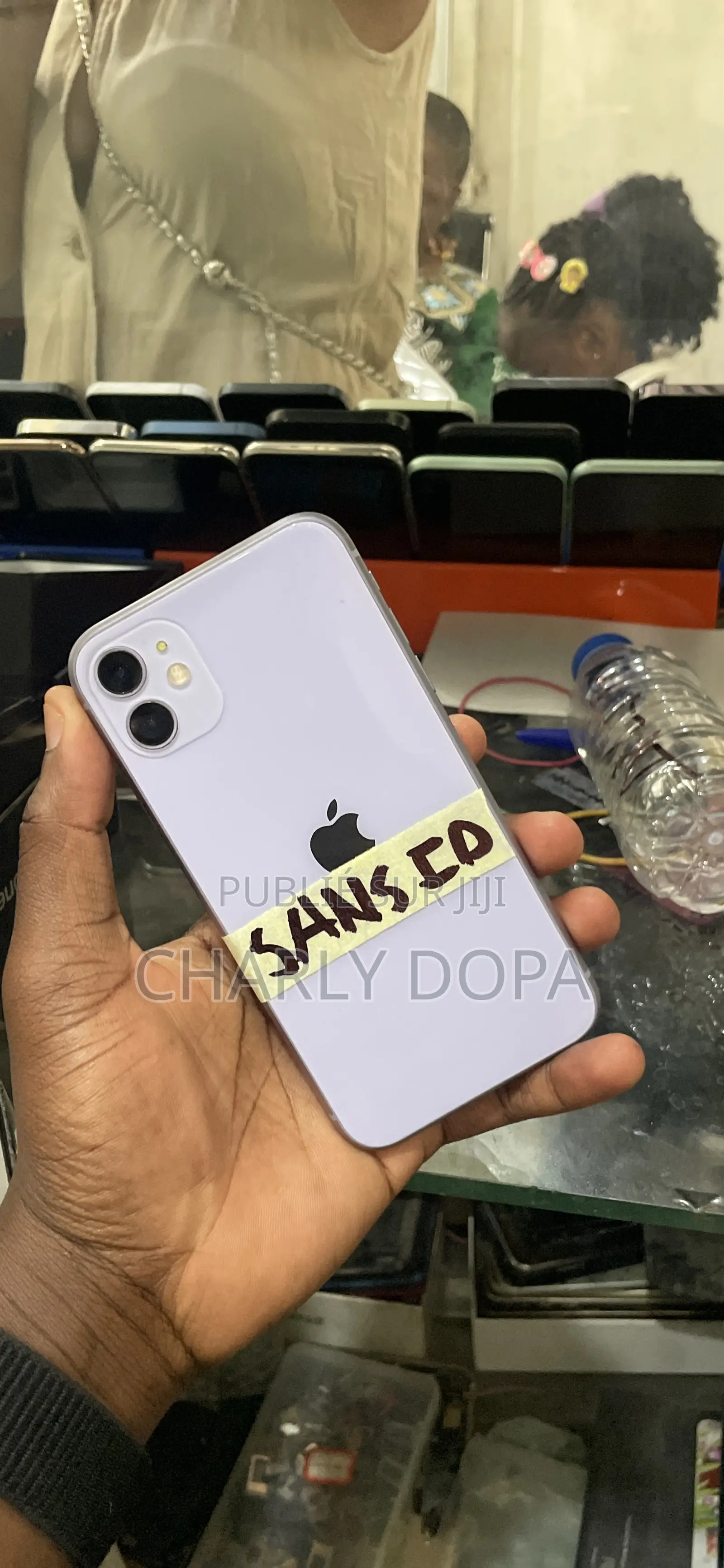 Apple iPhone 11 64 GB Violet