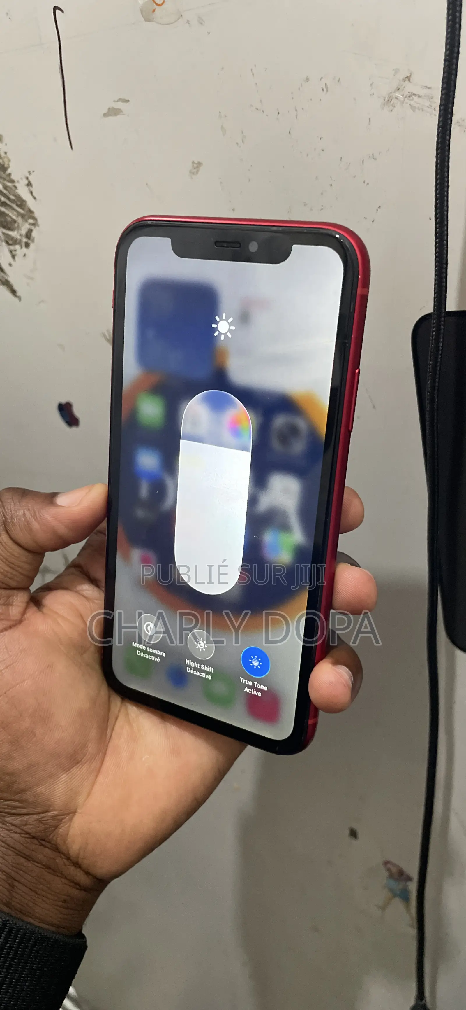 Apple iPhone 11 64 GB Rouge