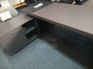 Bureau De Direction En "L" – Design Minimaliste Professionnel