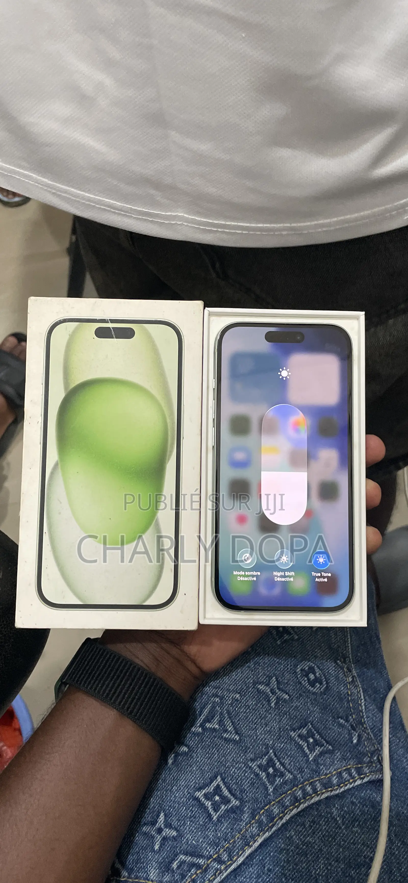 Apple iPhone 15 128 GB Vert