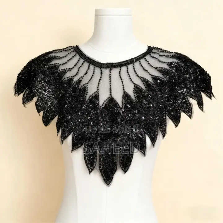 Colliers En Dentelle Brodée De Sequins