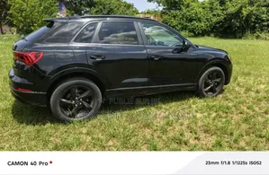 Audi Q3 2023 Noir
