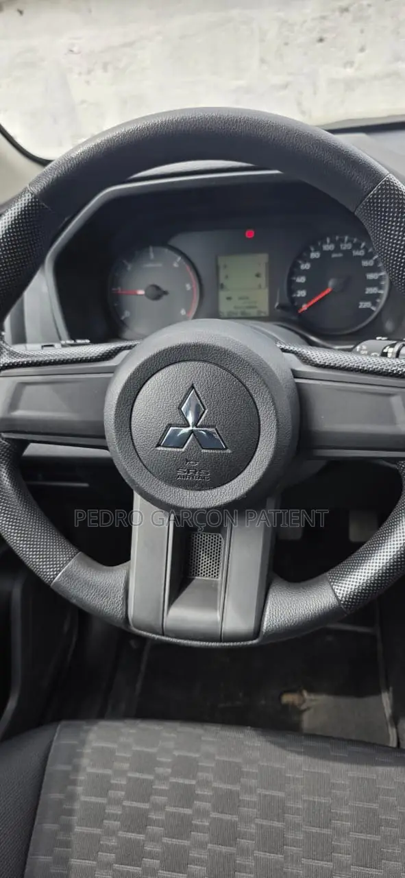 Mitsubishi L200 2025 Noir Mat