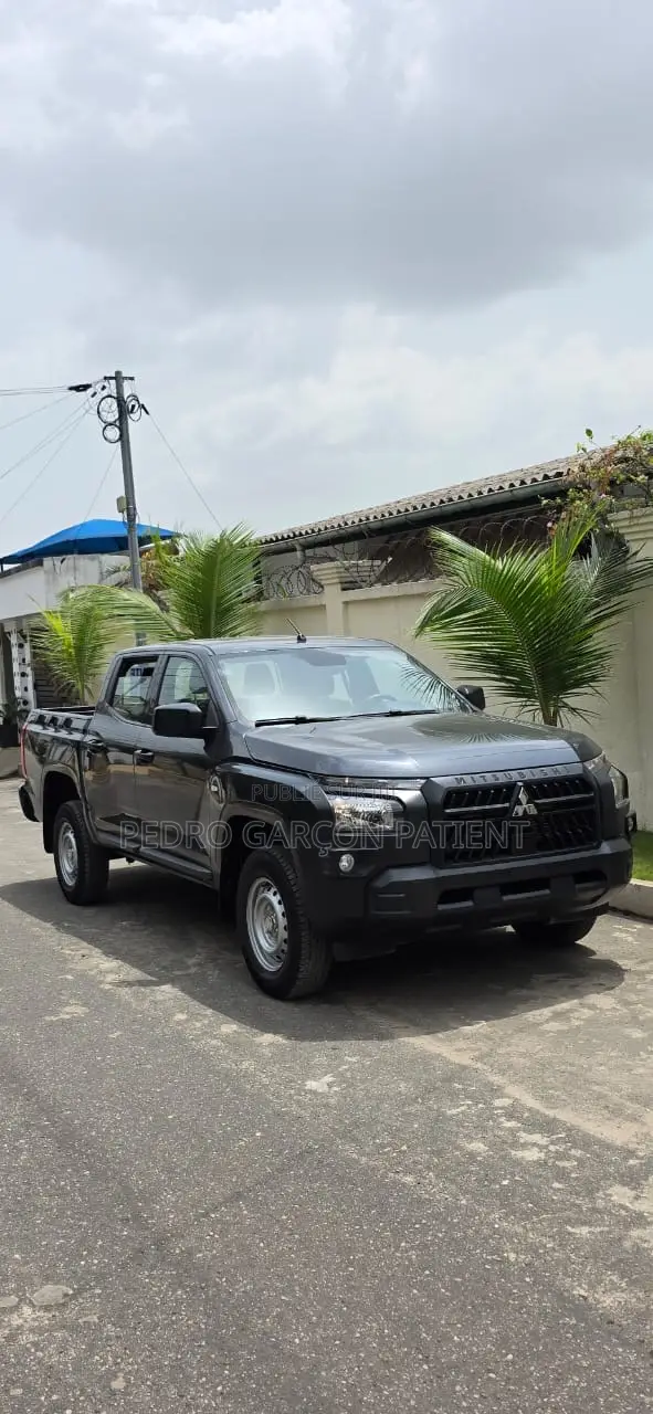 Mitsubishi L200 2025 Noir Mat