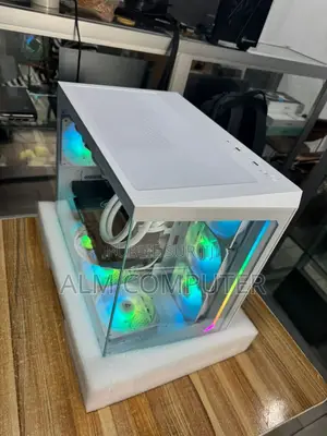 Nouveau Ordinateur de bureau Asus A4110 16GB Intel Core i5 HDD 2T