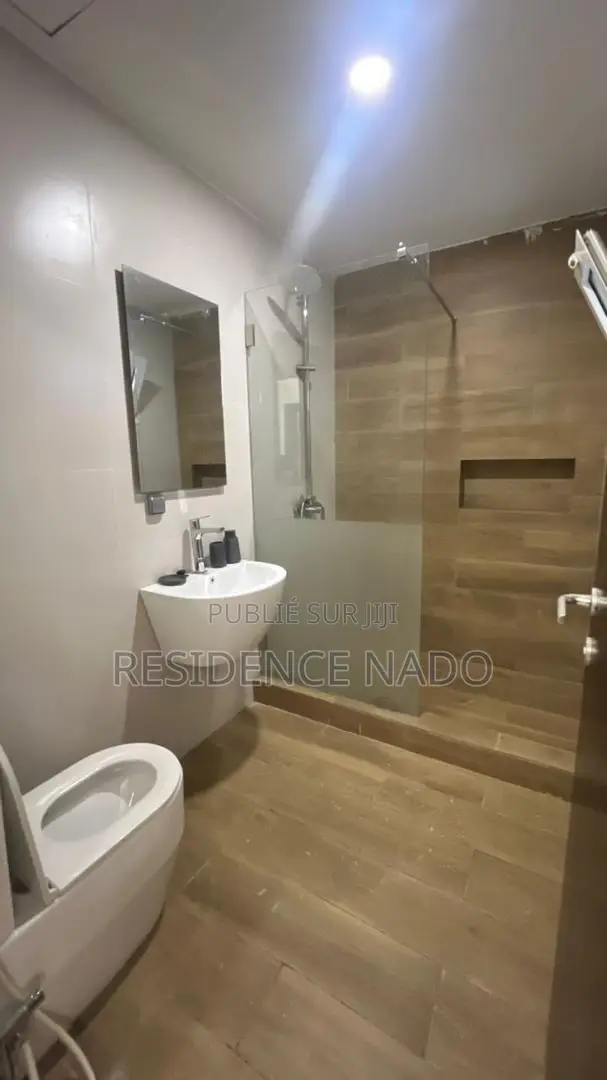 Meublé 3chbre Appartement dans Doxa Logement, Marcory à Louer