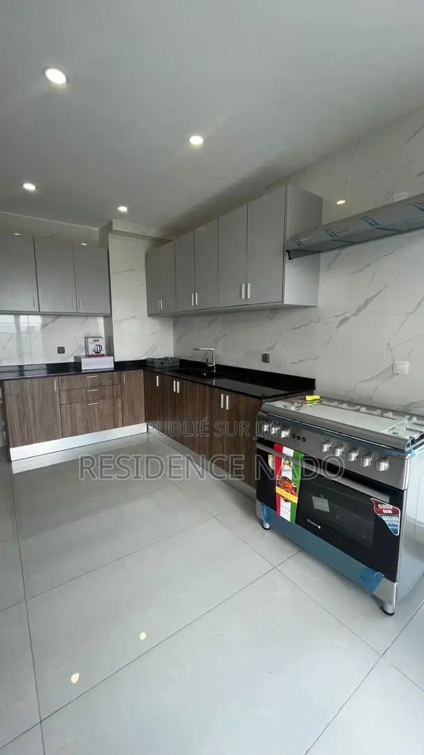 Meublé 3chbre Appartement dans Doxa Logement, Marcory à Louer