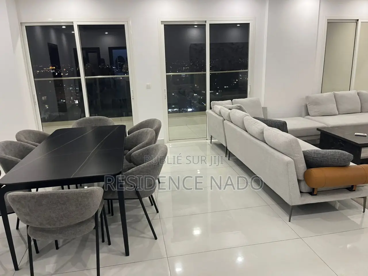 Meublé 3chbre Appartement dans Doxa Logement, Marcory à Louer