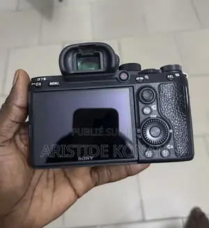Sony A7iii Casi Neuf