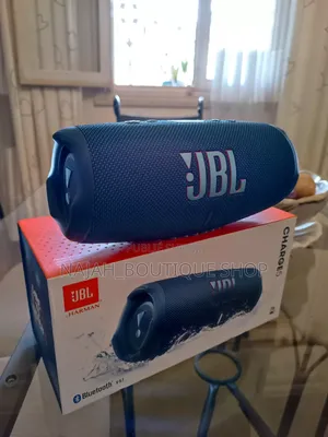 JBL Charge 6