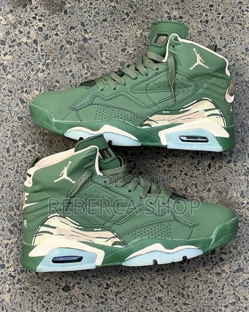 Chaussures Jordan 8