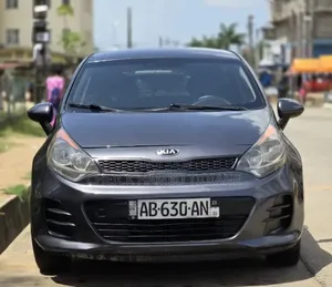 Kia Rio 2016 Gris
