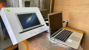 Nouveau Apple MacBook Air 2017 8GB Intel Core i5 HDD 250GB