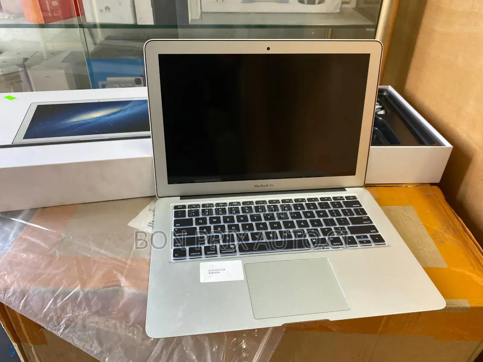 Nouveau Apple MacBook Air 2017 8GB Intel Core i5 HDD 250GB