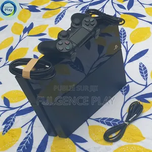 Ps4 Fat en Vente, Très Bon État Avec 15 Jeux, l'État Est De 10/10