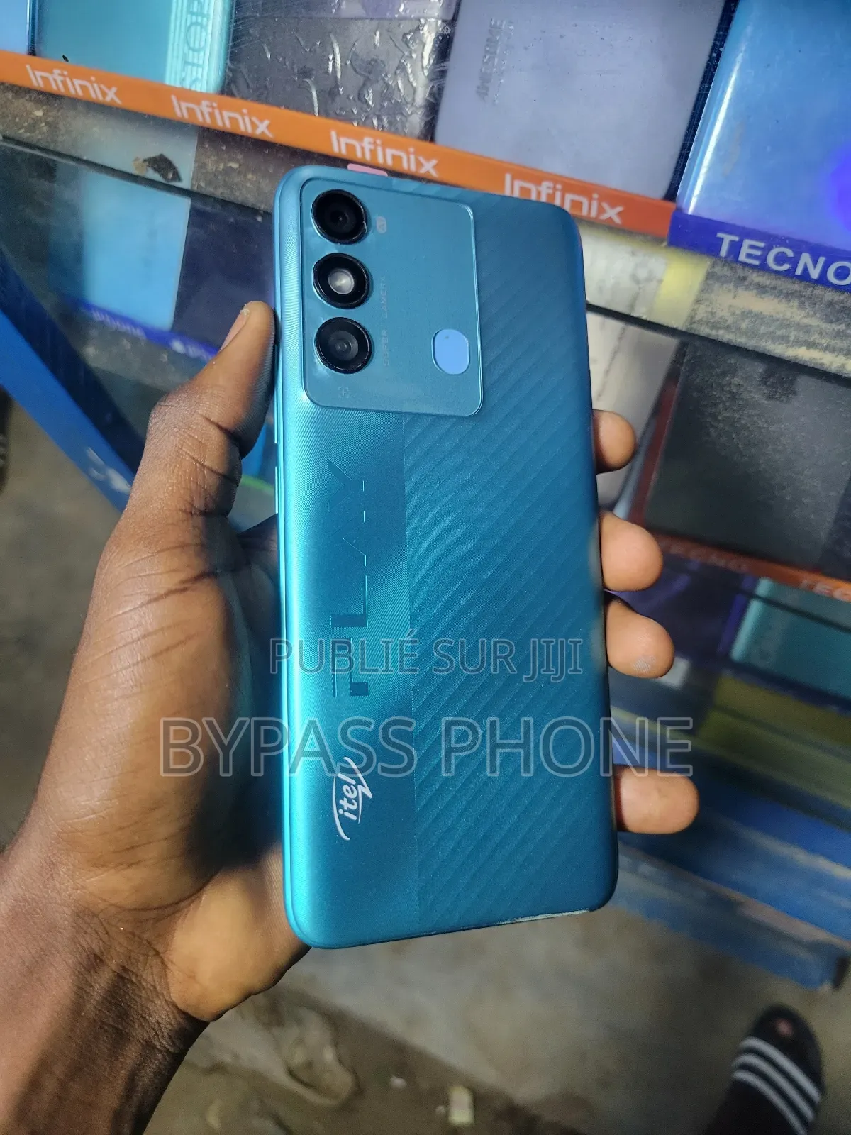 Itel P38 32 GB Bleu
