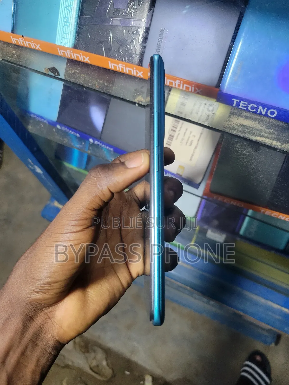 Itel P38 32 GB Bleu