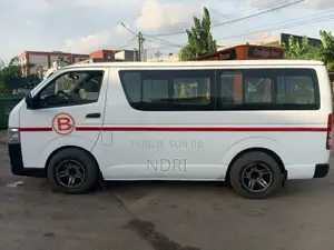 Hyundai Aero 2015 Blanc