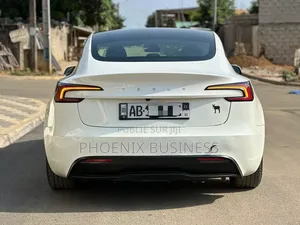 Tesla Model 3 2024 Blanc