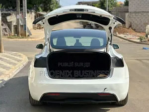 Tesla Model 3 2024 Blanc