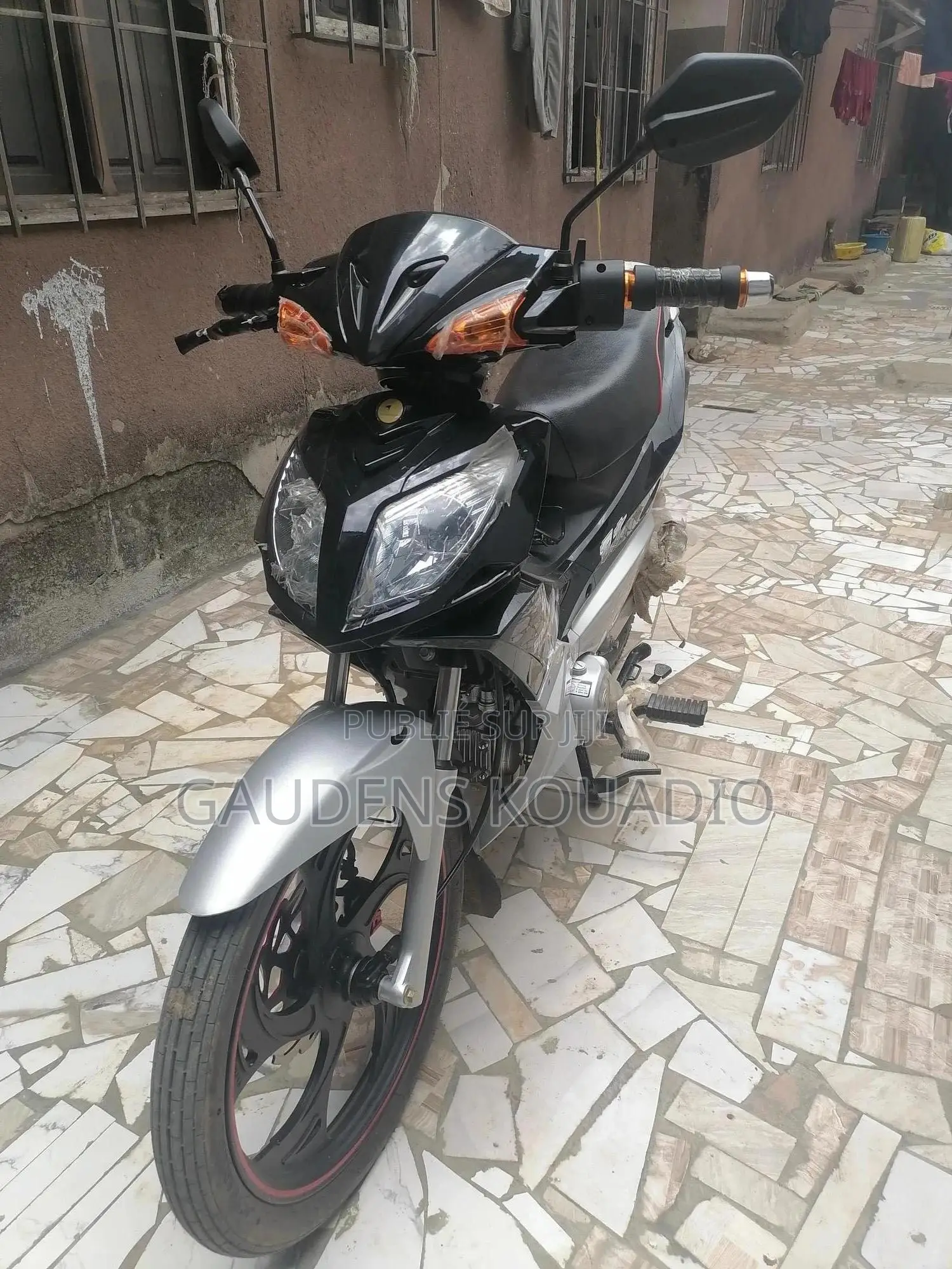 KTM RC 125 2024 Noir