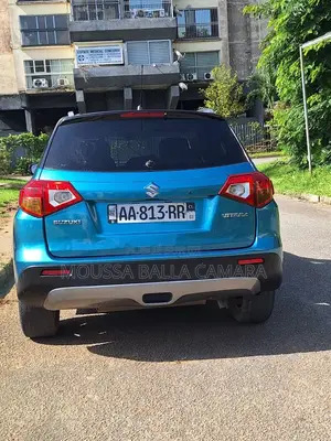 Suzuki Vitara 2018 Bleu