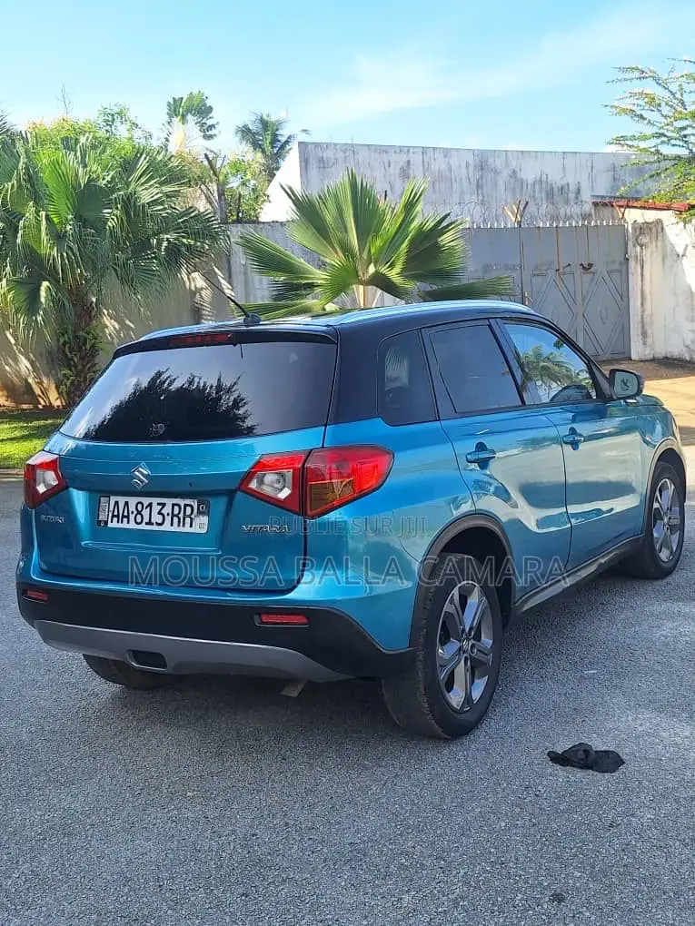 Suzuki Vitara 2018 Bleu