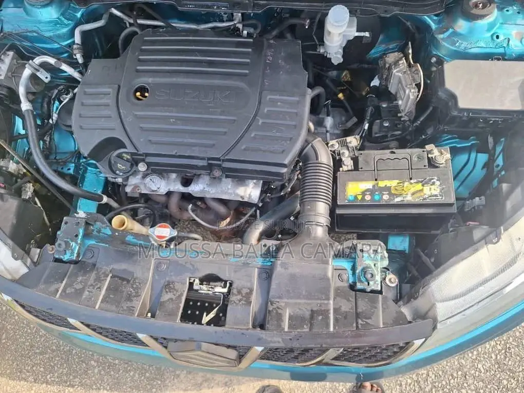 Suzuki Vitara 2018 Bleu