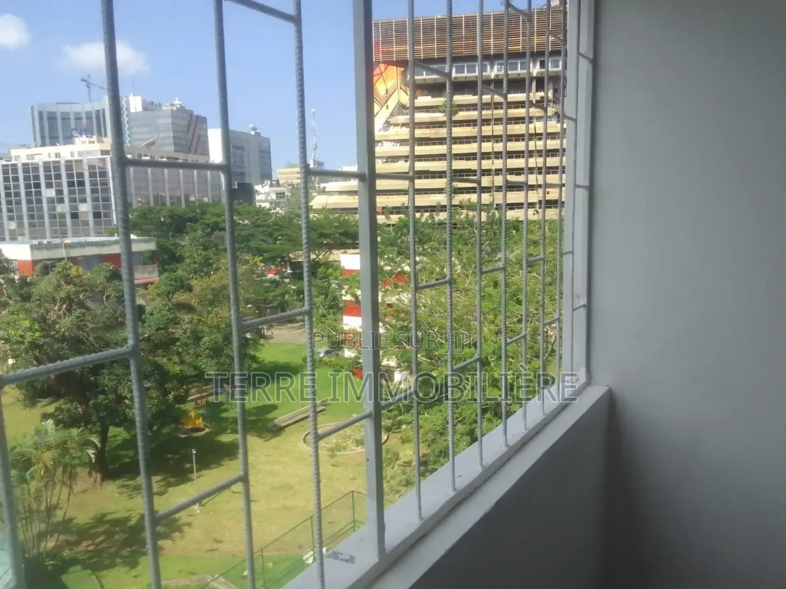 2chbre Appartement dans Le Plateau à Vendre