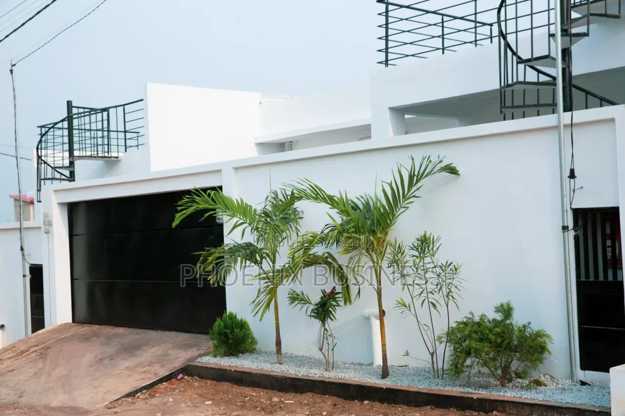 3chbre Villa dans Bingerville à Vendre