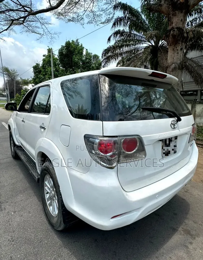 Toyota Fortuner 2015 Blanc