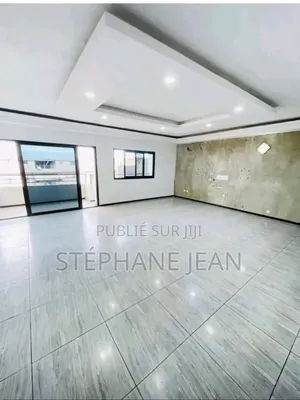 4chbre Appartement dans Service Jiji, Cocody à Louer