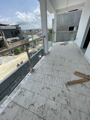 4chbre Duplex dans Tcci Sarl, Bingerville à Vendre