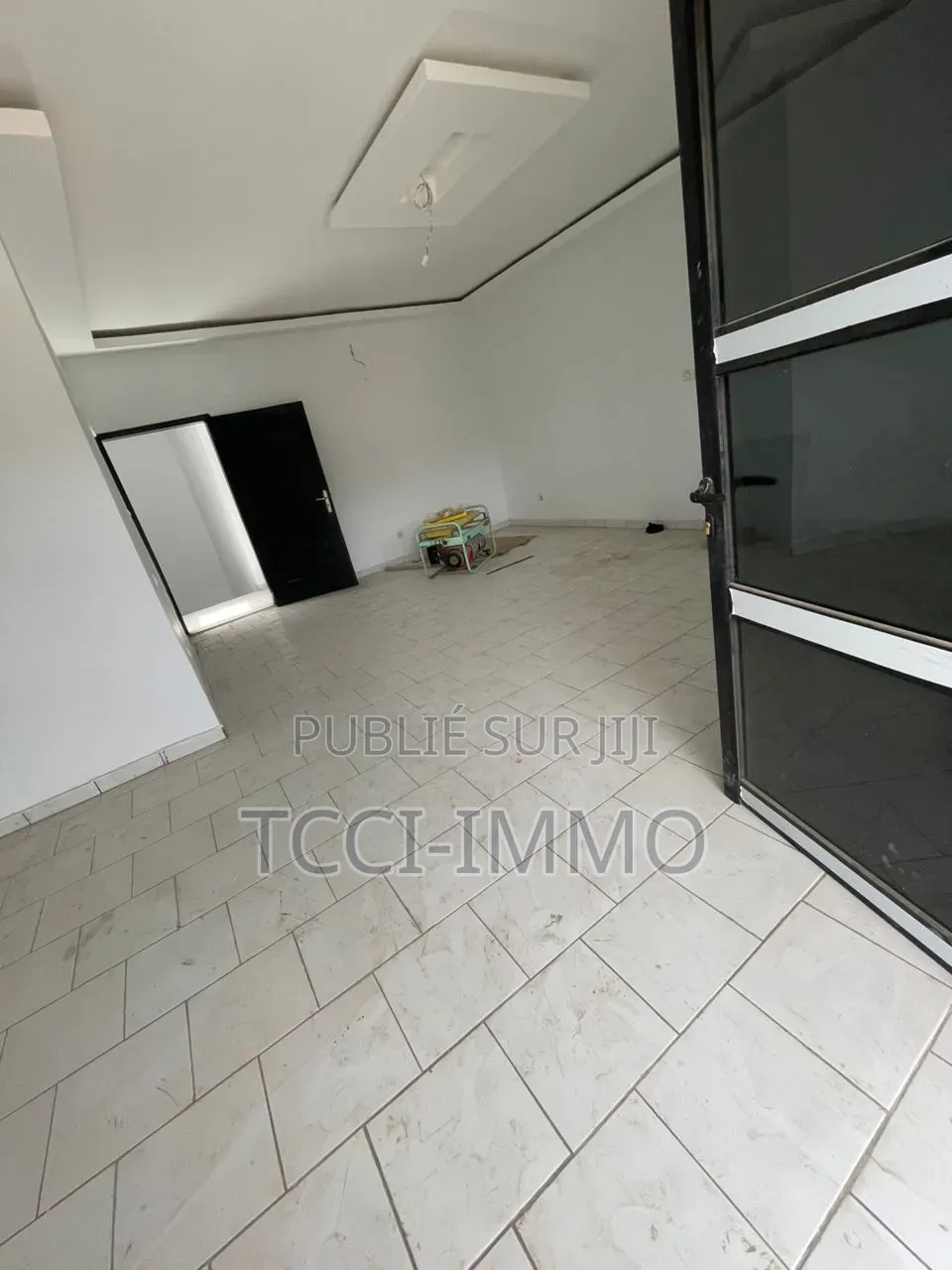 4chbre Duplex dans Tcci Sarl, Bingerville à Vendre