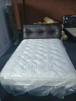 Ensemble Lit "Confort Nuage" Chevet Assorti