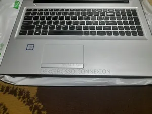 Ordinateur portable Lenovo IdeaPad 300 8GB Intel Core i5 HDD 500GB